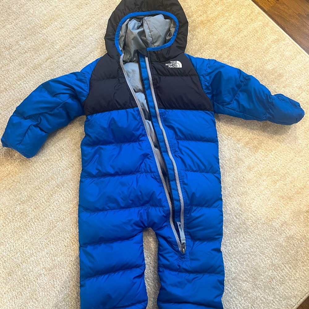 The North Face snowsuit in excellent condition from smoke free home